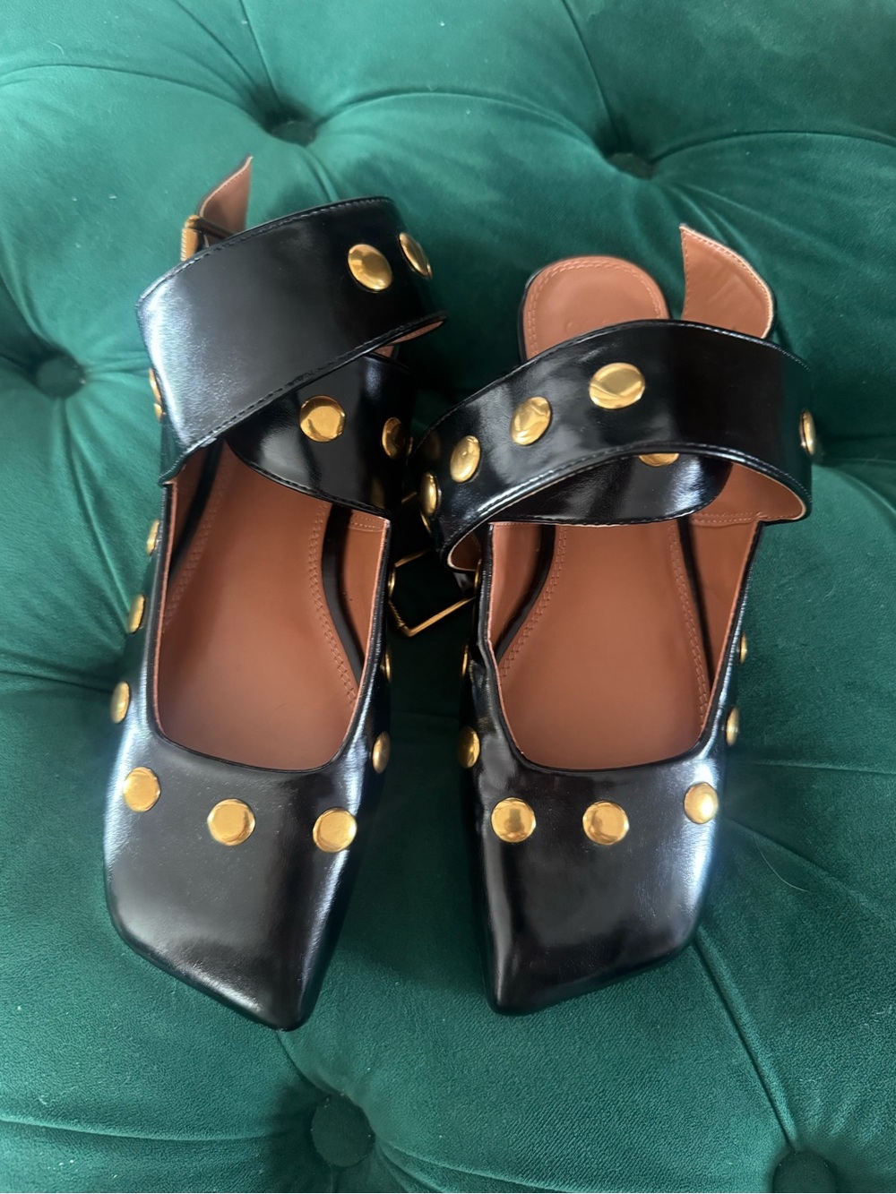 Black and gold flats